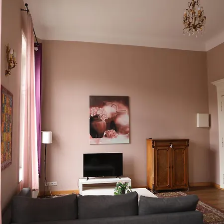 Royal Rose In Zentraler Lage * Bremen