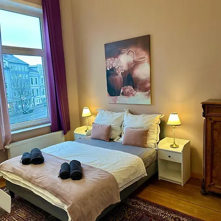 Appartement Royal Rose In Zentraler Lage *