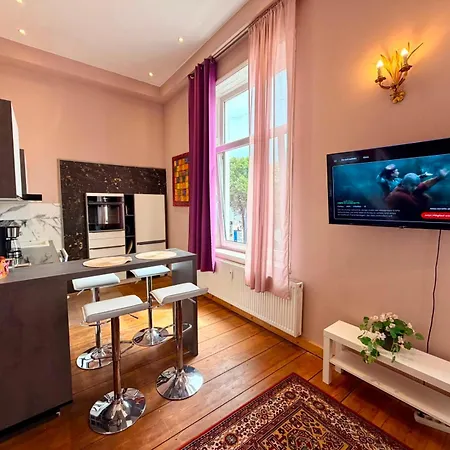 Appartement Royal Rose In Zentraler Lage