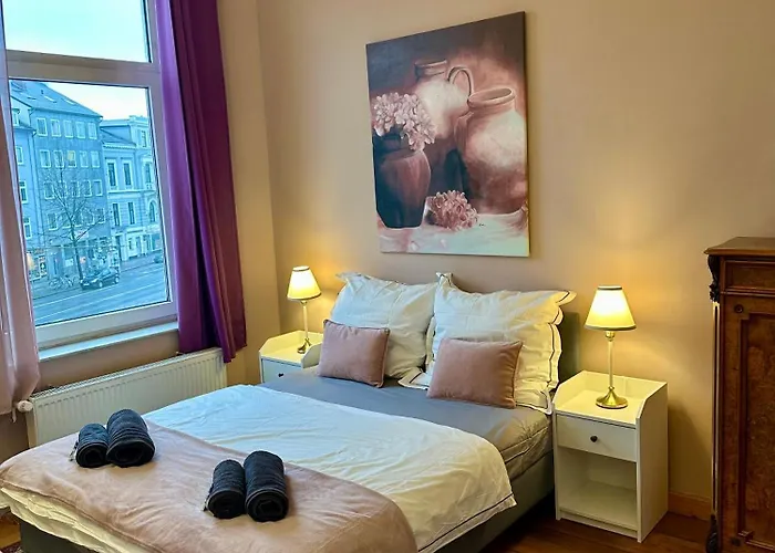 Апартаменти Royal Rose In Zentraler Lage *